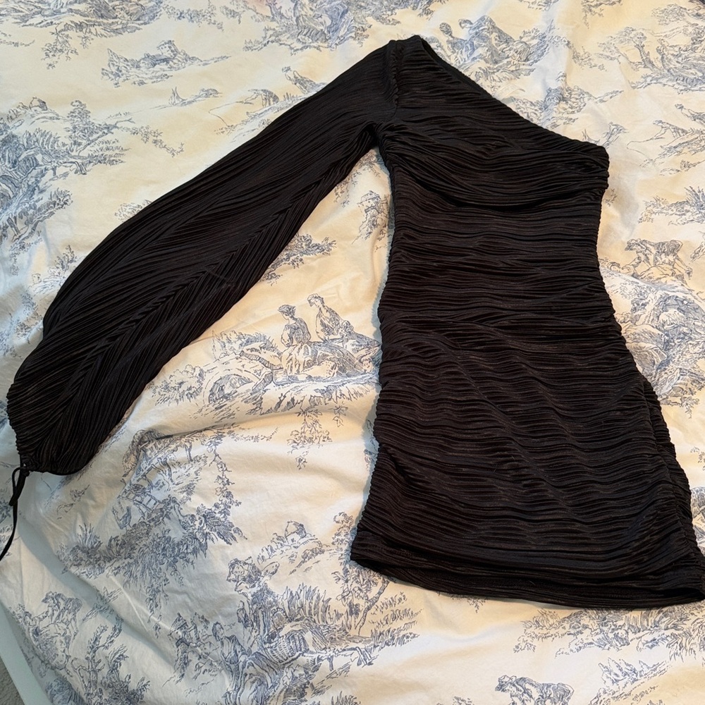 Lucy in the Sky one shoulder Black Textured Dress - XS